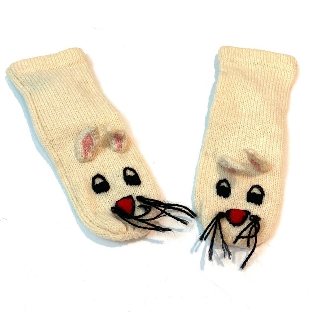 Bunny 🐰 Mittens